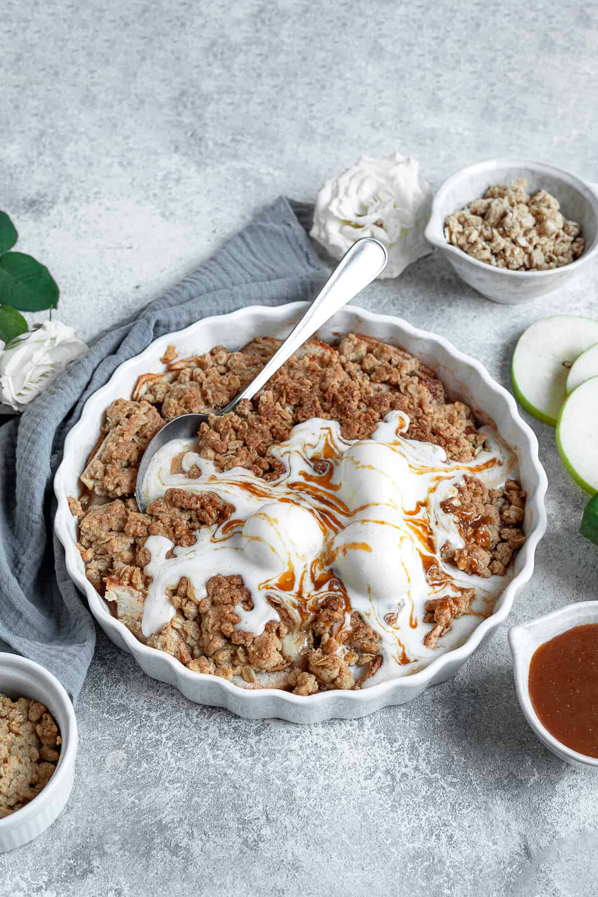 The BEST Apple Crisp Recipe - Food Dolls